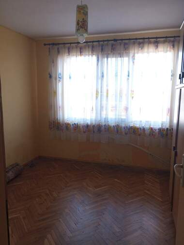 Vânzare - Apartament în Țentăr,  Dobrice