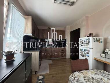 Продажба - Етаж от къща в Панагюрище,  Пазарджик
