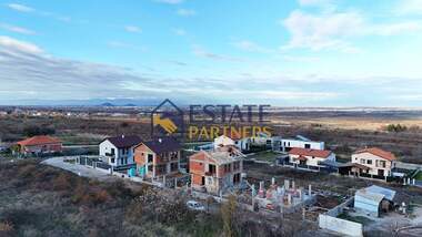 For sale - House in Brestnik,  Plovdiv