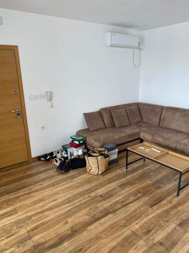Închiriere - Apartament în Wider Center,  Pleven