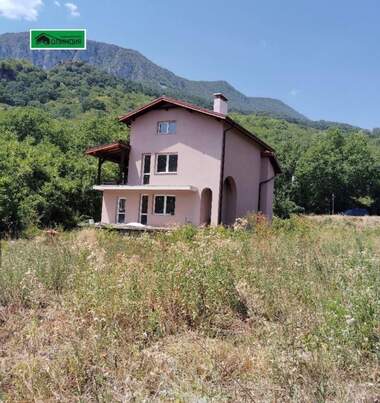 Vânzare - Casă în Liutibrod,  Vrața
