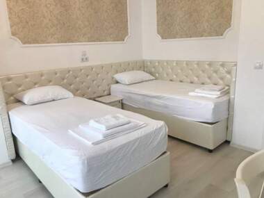 Închiriere - Casă în Sarafovo,  Burgas