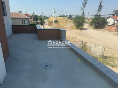 For sale - House in Skutare,  Plovdiv