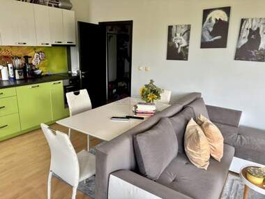 Miete - Wohnung in Zentar,  Weliko Tarnowo