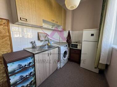 Închiriere - Apartament în Center,  Varna