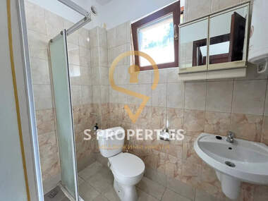 Închiriere - Apartament în Briz,  Varna