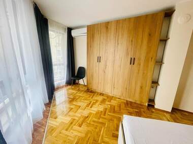 Miete - Wohnung in Pojarnata,  Schumen