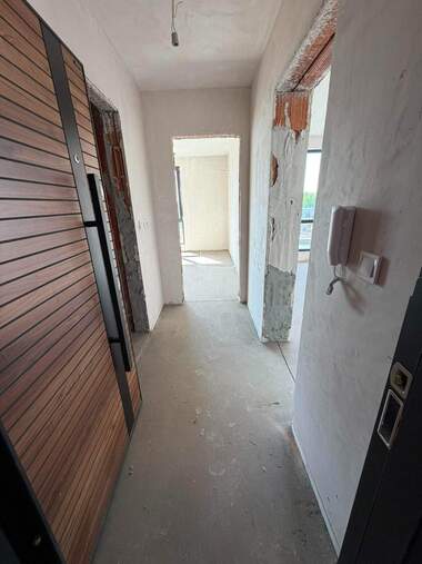 Vânzare - Apartament în Ostromila,  Plovdiv