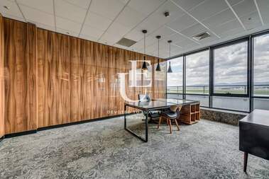 Kira - Ofis olarak Vrajdebna,  Sofia