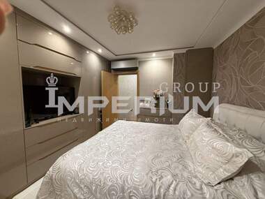 Închiriere - Apartament în Ceaîka,  Varna