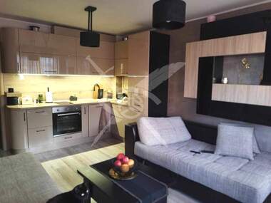 Închiriere - Apartament în Văzrajdane 1,  Varna