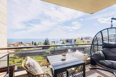 Продажба - Апартамент в Траката,  Варна
