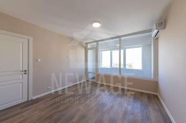 Vânzare - Apartament în Văzrajdane 3,  Varna
