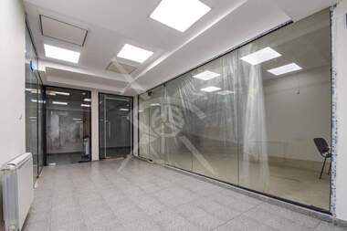 Verkauf - Laden/Büro/Lager/Schönheitssalon/Zahnarztbüro in Center,  Sovia