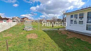 Vânzare - Casă în Poroî,  Burgas