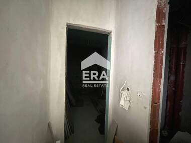 Продажба - Апартамент във Възрожденци,  Кърджали