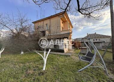 Verkauf - Etage von Haus in Parwomayzi,  Weliko Tarnowo