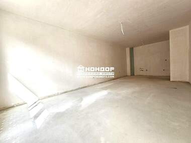 Vânzare - Apartament în Ostromila,  Plovdiv