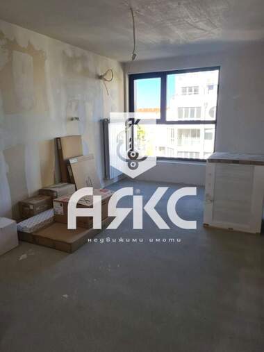 Продажба - Апартамент в Зона Б-5,  София