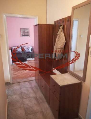Închiriere - Apartament în Ceaîka,  Varna