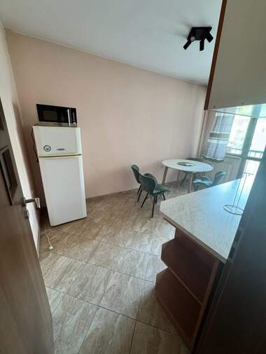 Închiriere - Apartament în Kărșiaka,  Plovdiv