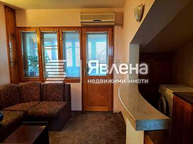 Продажба - Апартамент в Център,  Ямбол
