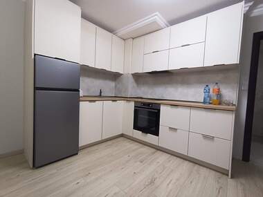 Închiriere - Apartament în Slaveîkov,  Burgas