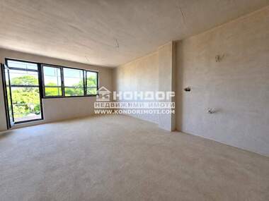 Vânzare - Apartament în Center,  Plovdiv