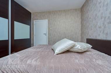 Vânzare - Apartament în Lazur,  Burgas