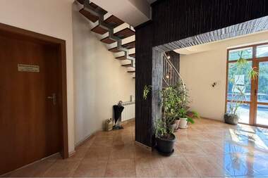 For rent - Building in Centar,  Targovishte