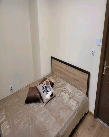 Vânzare - Apartament în Zona B-18,  Sofia