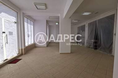 Ενοίκιο - Κατάστημα σε Владиславово,  Варна