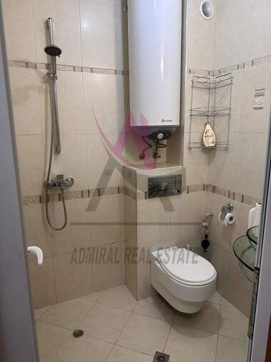 Închiriere - Apartament în Obștiinata,  Varna