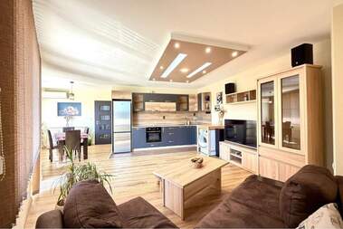 For sale - Apartment in Zona B,  Veliko Tarnovo