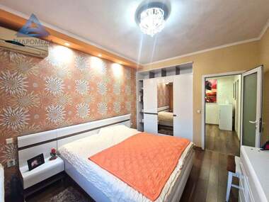 For sale - Apartment in 9-ti kvartal,  Pleven