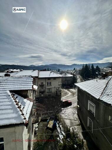 Verkauf - Wohnung in Troian,  Lowetsch