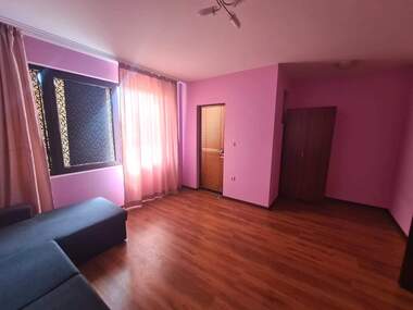 Închiriere - Apartament în Badema,  Haskovo