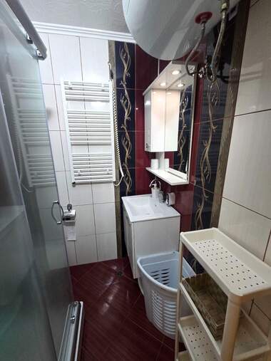 Miete - Wohnung in Wazrajdane,  Burgas