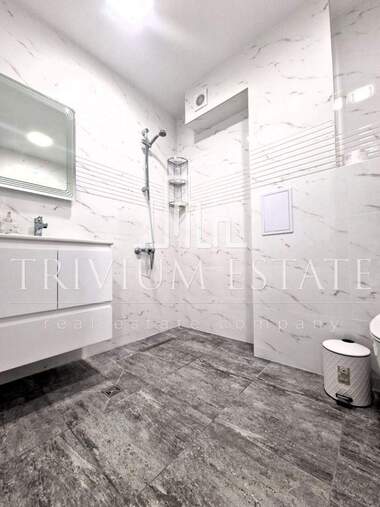 Închiriere - Apartament în Hristo Smirnenski,  Plovdiv