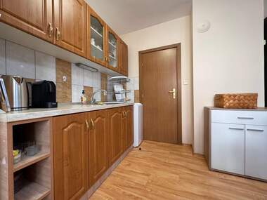 Miete - Wohnung in Zentar,  Burgas