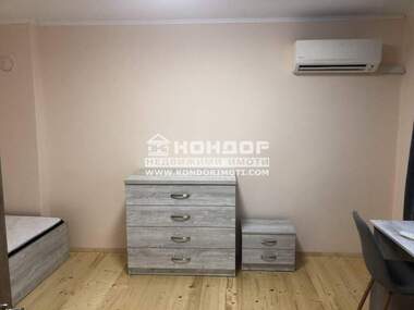 Наем - Апартамент в Център,  Пловдив