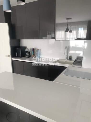 Vânzare - Apartament în Kărșiaka,  Plovdiv