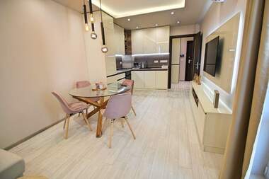 Închiriere - Apartament în Slaveîkov,  Burgas