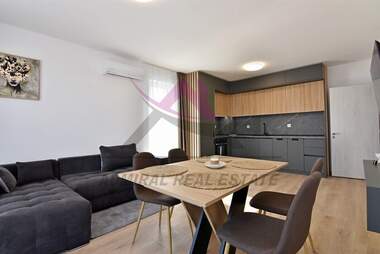 For sale - Apartment in Vazrajdane 3,  Varna