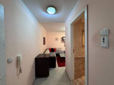 Miete - Wohnung in Zentar,  Burgas