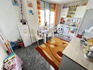 For sale - Apartment in Varosh,  Razgrad