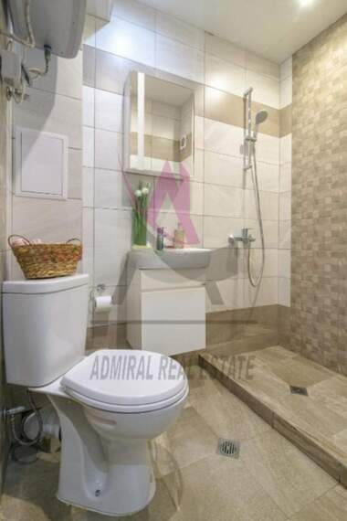 Închiriere - Apartament în Ceaîka,  Varna