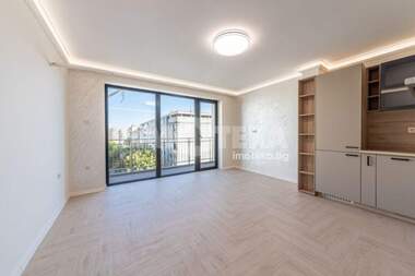 Продажа - Квартира в Автогара,  Варна
