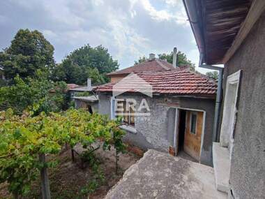 For sale - House in Knijovnik,  Haskovo