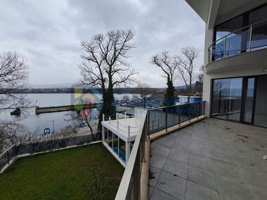 Vânzare - Apartament în Țarevo,  Burgas